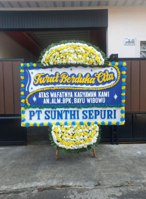 Papan Bunga Duka di Rapak Dalam