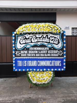 Papan Bunga Duka di Rapak Dalam